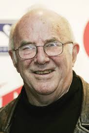 By Christopher Shea. M.J. Kim / Getty Images: The poet, critic, and TV presenter Clive James, in 2005. Lots of appreciation on Twitter this morning of the ... - OB-TL789_clivej_DV_20120621111421