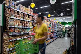 Acompanhe a cotação do dólar nesta terça-feira (27)