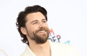 ばけばけ・ヘブンさん俳優（34）の最新姿が衝撃 ファン「筋肉やば」「かっこよ」「アクションであかりさんと再共演して」（マグミクス）