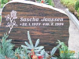Grab von Sascha Janssen (22.01.1977-10.07.1994), Friedhof Sandhorst - sa173