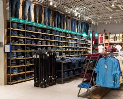 Visual merchandising em loja de varejo