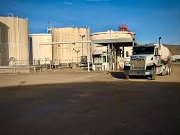 IPhone pics of the oil tank farm by the Nugget sent in by ...