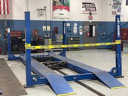 Rotary Lift 14,000 lbs. Capacity 4-Post Vehicle Lift Model ...