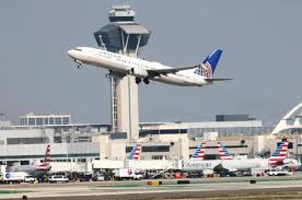 United Airlines pilot reports possible drone strike 3,000 feet over San Diego