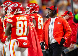 Chiefs defensive backs coach Dave Merritt arrested, charged with domestic battery