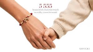 Zielona Góra. Firma SAVICKI się nie zatrzymuje. 5 555 specjalnych bransoletek, a cały zysk na walkę z rakiem dla Fundacji Cancer Fighters