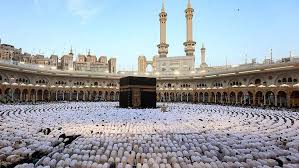 Global Eid al-Fitr Celebrations Mark End of Ramadan Amidst Joy and Hardship