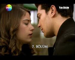 Hazal Kaya Hazal Kaya- Adini Feriha koydum - Hazal-Kaya-Adini-Feriha-koydum-hazal-kaya-22147539-720-576