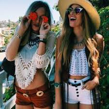 Résultat de recherche d'images pour "girl summer fashion tumblr meilleur amie"