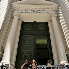 ¡El Peso Argentino Se Dispara! ¿Qué Significa Tras Victoria de Milei?