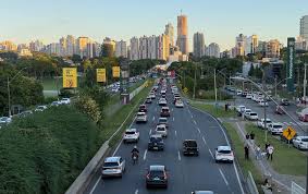 Rodovias do Paraná têm obras e previsão de trânsito até 40% maior nesta sexta (4)