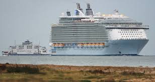 Resultat d'imatges de oasis of the seas