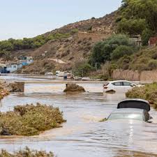 Unwetter in Spanien – Mann stirbt in weggeschwemmtem Auto