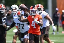Deshaun Watson off to slow start with QB competition underway at Browns training camp