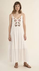 Vestido largo de tirantes con bordados blanco Molly Bracken