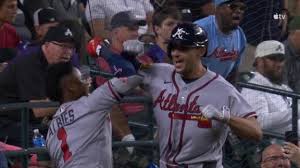 Ozzie Albies and Matt Olson smash back-to-back homers