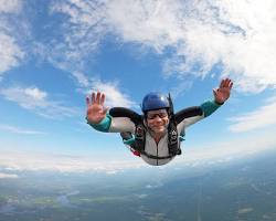 Skydiving resmi