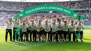 Countdown zum Pokal-Finale: Ehrung für Stuttgarts U 19 und bekannte Gesichter