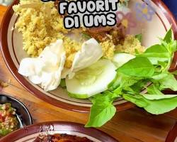Gambar Soto Ayam Bu Parmi UNS