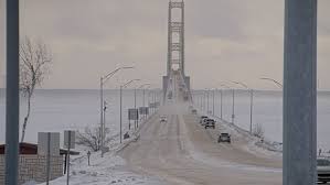 Blowing Snow Warning Issued for Mackinac Bridge