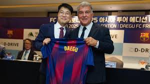 Mayor of Daegu with FC Barcelona