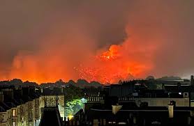 LIVE: Fire crews rush to huge overnight fire near Arthur's Seat
