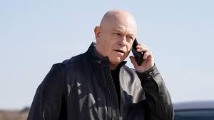 EastEnders' Grant faces impossible decision in heartbreaking iPlayer release