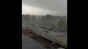 Tornade à Tours! L'aéroport frappé! Infos choc et témoignages! - Imagen principal del artículo