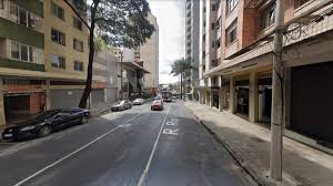 Homem em situação de rua morre após ser agredido em frente a padaria no Barro Preto, em BH