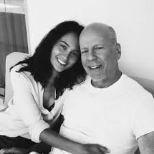 Bruce Willis: Esposa Revela Sofrimento das Filhas Com a Doença!