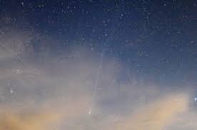 パンスターズ彗星、4月22日頃まで3～4等星の明るさ 見えやすい時間帯や方角は