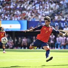 Mercato : buteur en finale de la Coupe du monde, surveillé par le Real Madrid, Ferran Torres intéresse toujours le PSG
