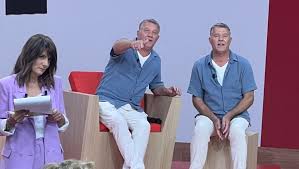 Les Jumeaux chez Estelle Denis : Leur incroyable retour à la télé!