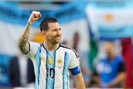 Lionel Messi scores 20th World Cup goal, extends streak to 8 games and takes Golden Boot lead