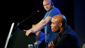 Anderson Silva rebate Dana White após críticas sobre saída do UFC: 'Salvei o evento mais de uma vez'