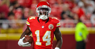 Steelers sign former Chiefs WR