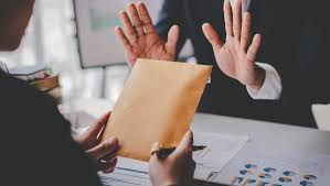 "Pas de génération Z" : une offre d’emploi pour un poste d’infirmier indigne, l’employeur fustige la "mentalité congé maladie"