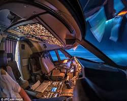 Gambar Pesawat Terbang di Atas Halangan