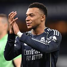 França anuncia convocação para amistoso contra o Brasil com Mbappé e Dembelé; veja a lista