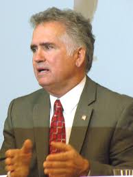 John Huppenthal, Arizona&#39;s superintendent of public instruction, speaks at a panel discussion Thursday on education data. (Cronkite News Service Photo by ... - 10-huppenthal-full