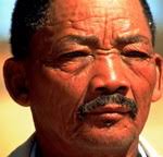 African tribes that look asian or show asian features - khoisan