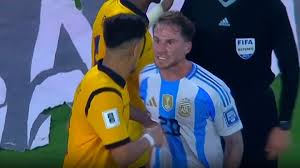 Tensión en la Cancha: Mac Allister vs. Hincapié ¿Qué Sucedió? - Imagen principal del artículo
