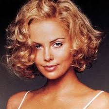 Imagini pentru haircuts for curly hair