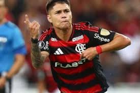 Flamengo responde de forma oficial proposta recebida por Luiz Araújo
