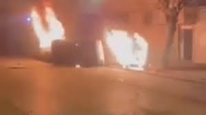 Farsnews | ۳ کشته و ۱۷ زخمی در حمله به مقر پلیس + فیلم