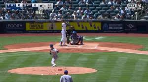 Cody Bellinger's RBI triple