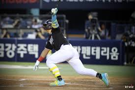 돌아온 안현민 결승타에 2타점…kt, 두산 꺾고 3연승 질주