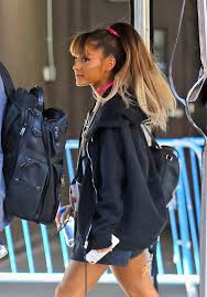 Resultado de imagem para ariana grande 2016 