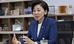 민홍철