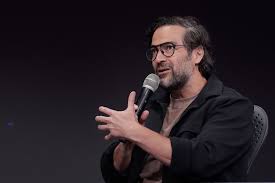 Une el futbol a Alfonso Herrera y Anahí